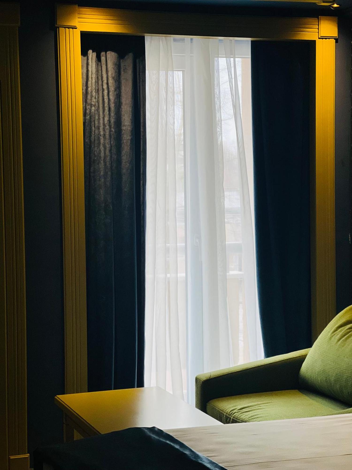 Hotel Craiova By Phoenicia Blue View Olimp Buitenkant foto