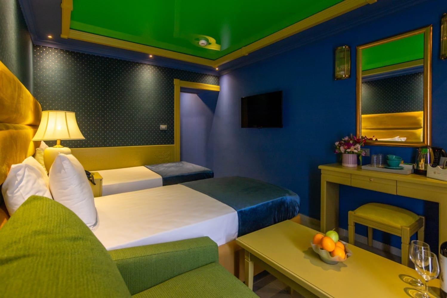Hotel Craiova By Phoenicia Blue View Olimp Buitenkant foto